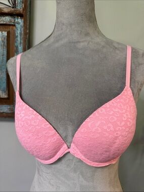 PINK Victoria's Secret Pink Lace Plunge Push-Up Bra
